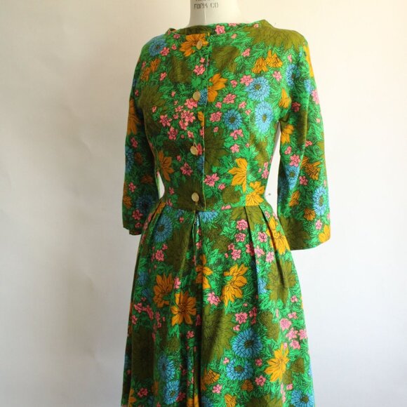 Vintage 1960s Jumpsuit, Rosa Ray Floral Print Cutoff Shorts Romper, Flower Power - Picture 6 of 10